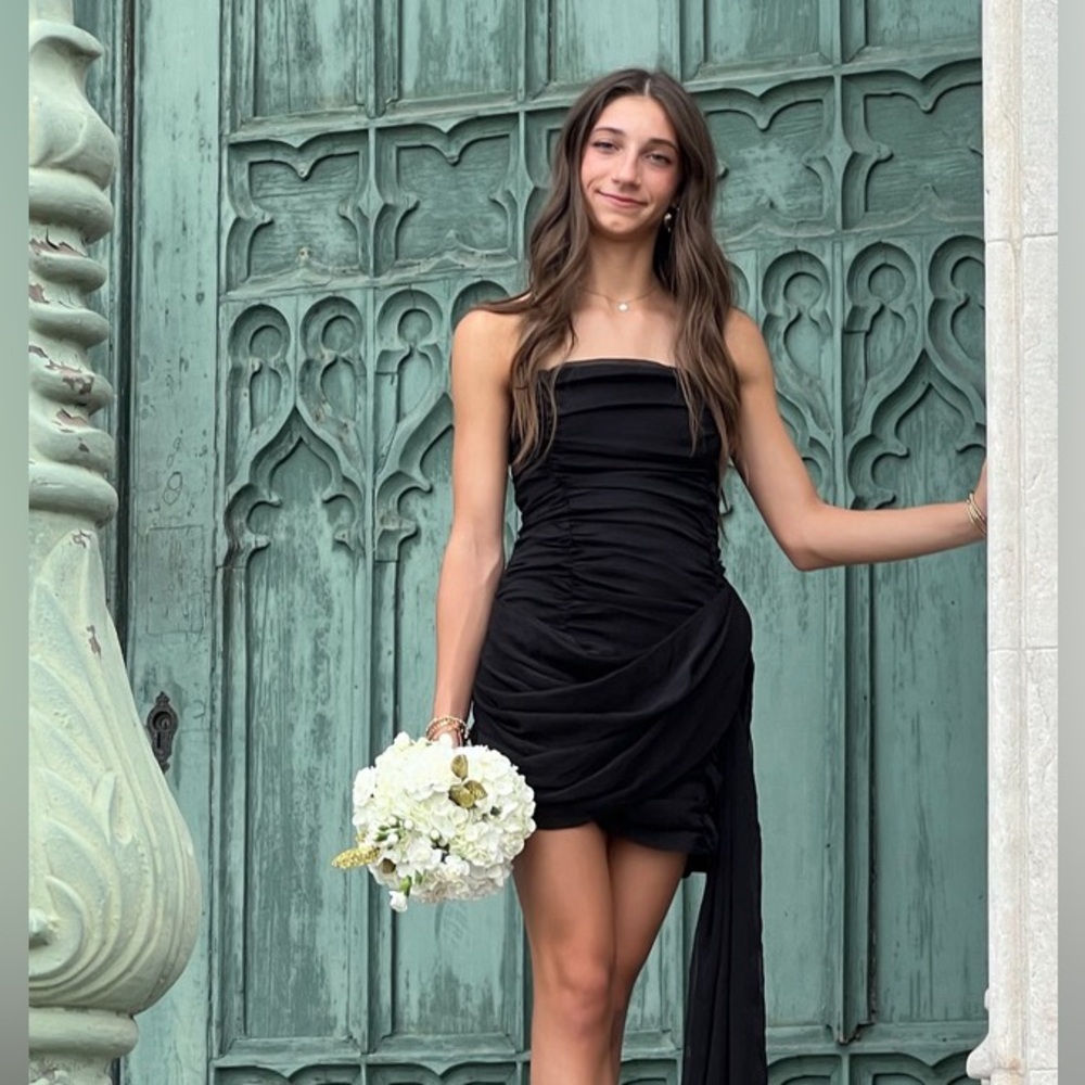 Meet your Posher, Avery